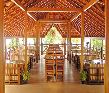 Lotus Backwater Resort Aronda