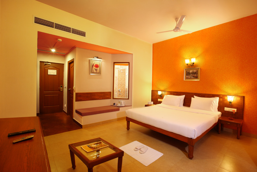 Girasol Beach Resort Candolim North Goa