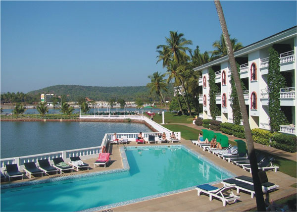 Marinha Dorado Beach Resort Goa