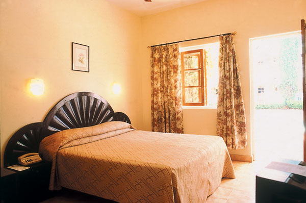 Marinha Dorado Beach Resort Goa