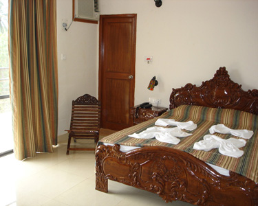 Peninsula Beach Resort Goa