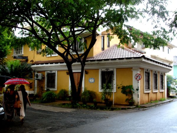 Paradise Inn Hotel