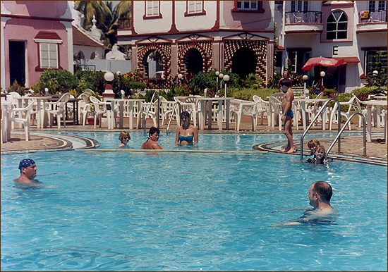 Maria Rosa Resort